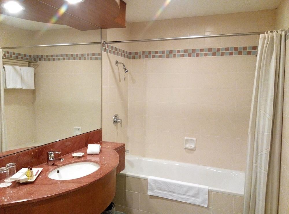 Mandarin Court Hotel Kuala Lumpur Extérieur photo