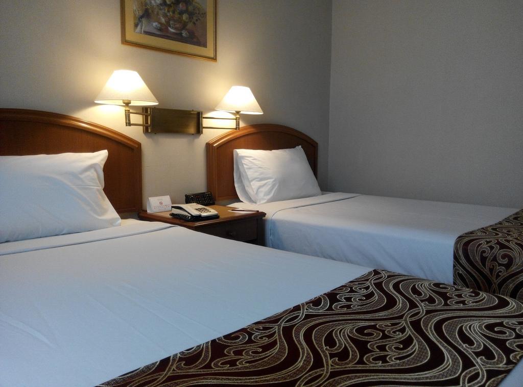 Mandarin Court Hotel Kuala Lumpur Extérieur photo